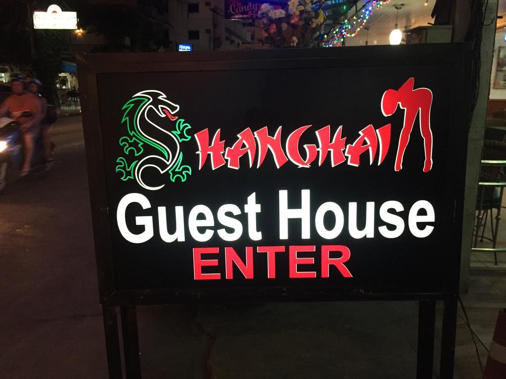 Shanghai Guesthouse Monna Bar Pattaya Exterior photo